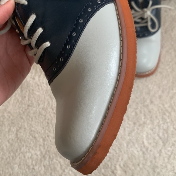 FLORSHEIM SHOE BOYS SIZE 1 - Picture 8 of 12